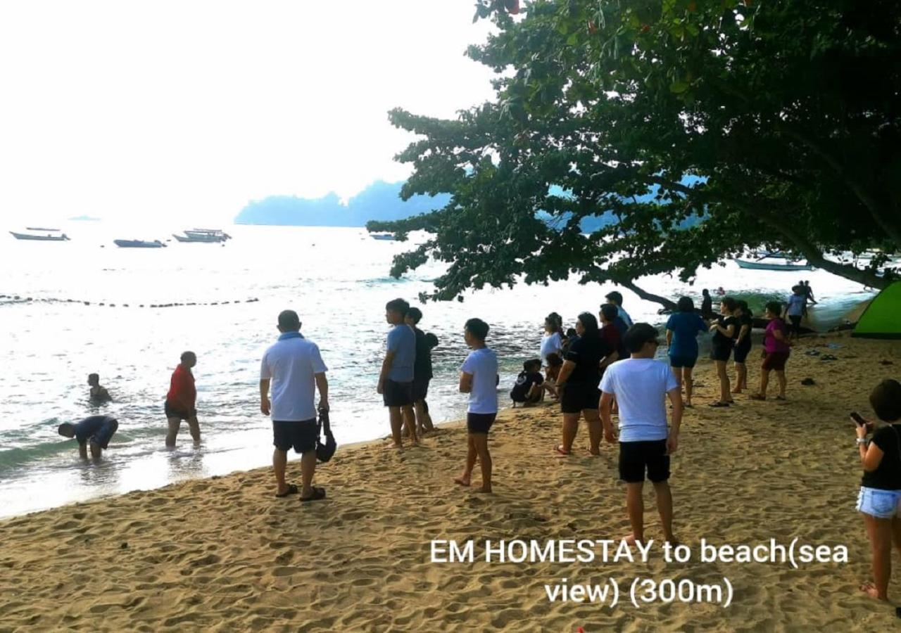 Em Homestay Pekan Pangkor Exteriör bild