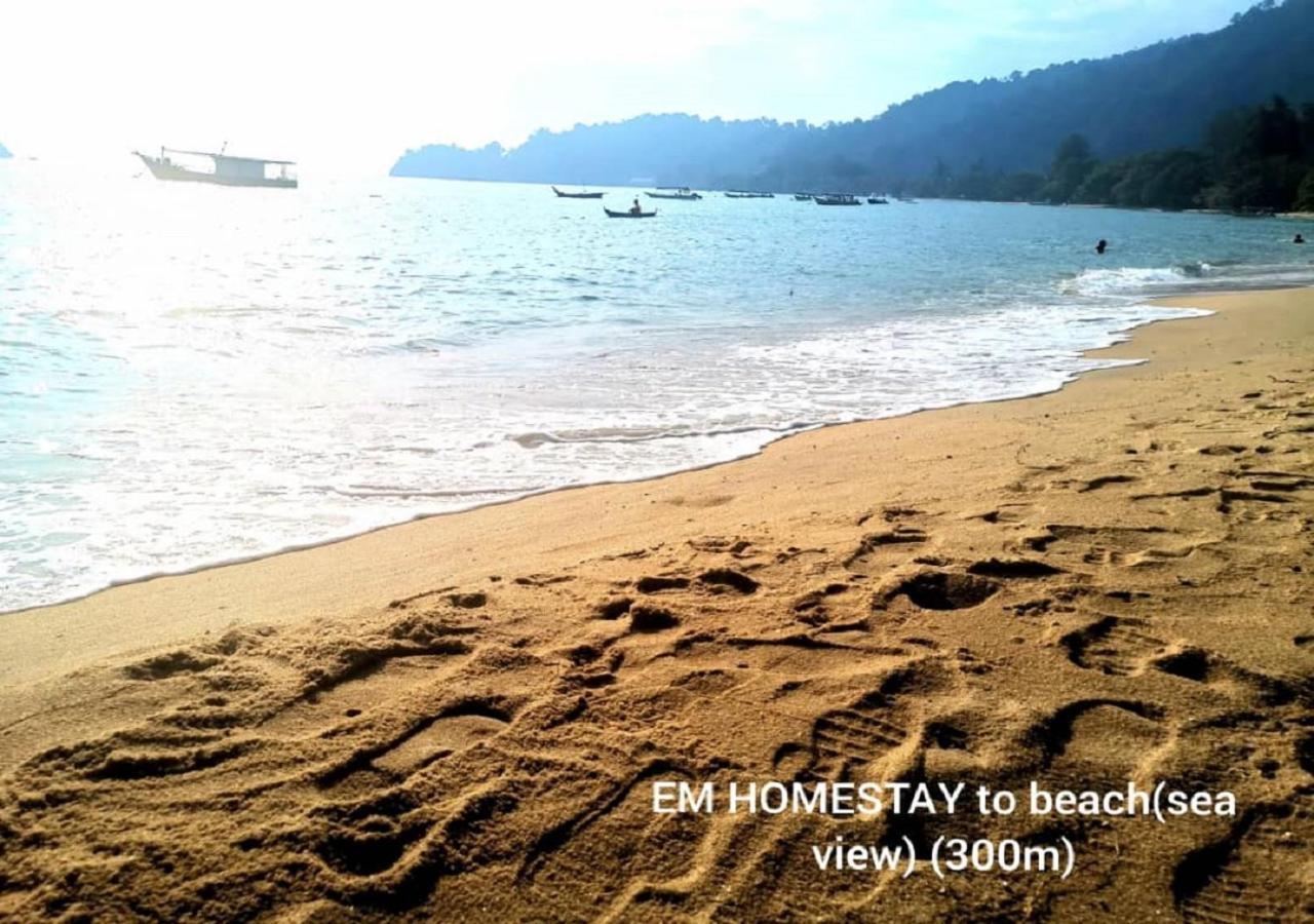 Em Homestay Pekan Pangkor Exteriör bild